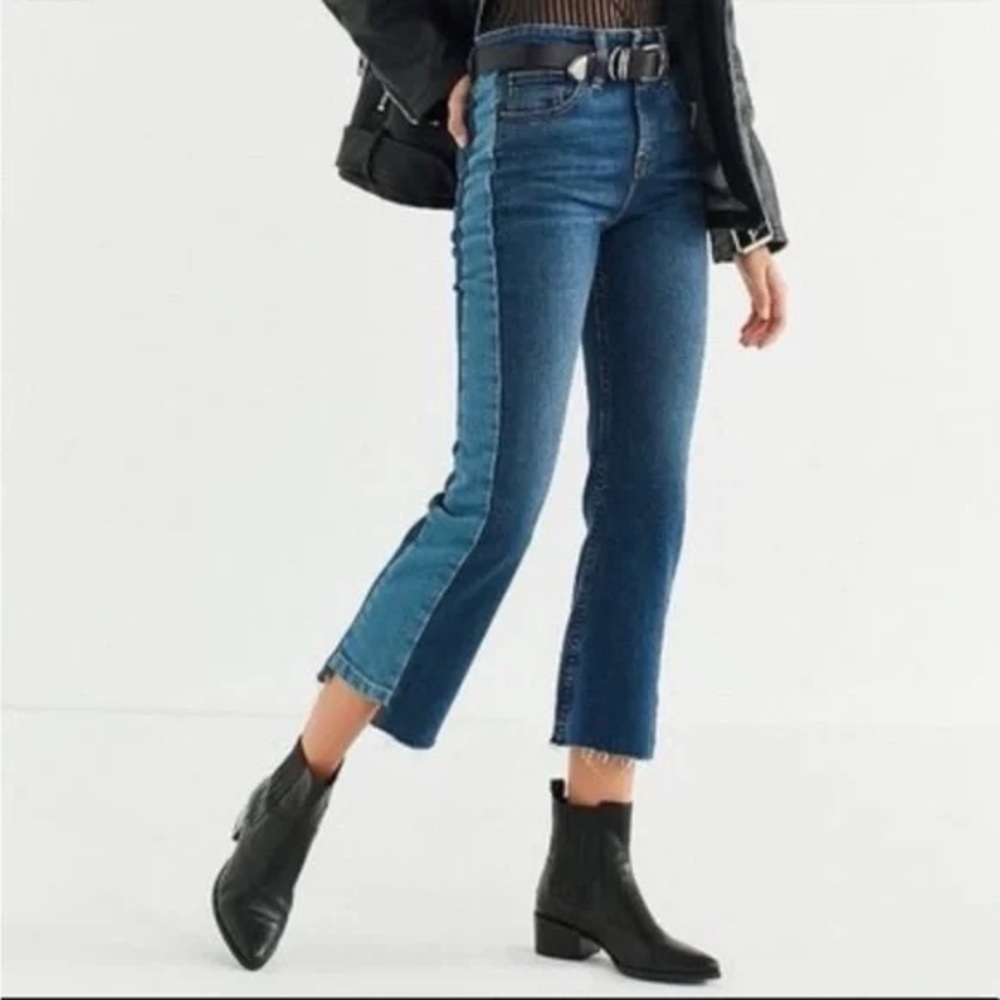 BDG Blue Contrast Cropped Jeans